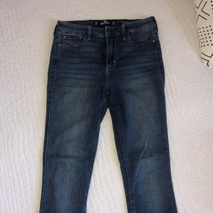Hollister High-Rise Skinny Jeans
